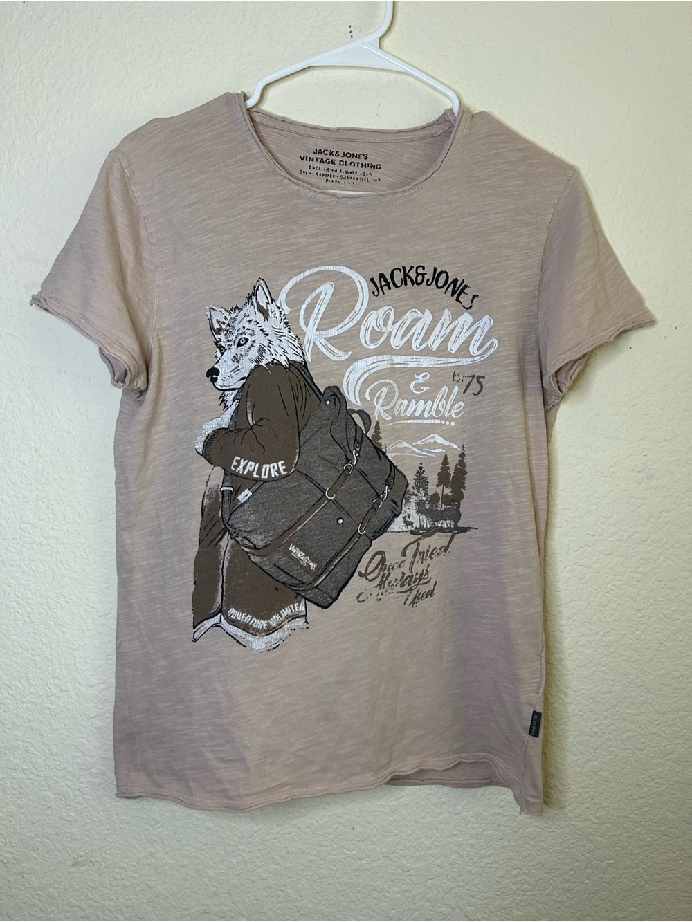 Jack & Jones Dusty Mauve Wolf Graphic Tee Small Nerd Short Sleeve Casual Comfort